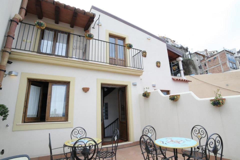 Bed and Breakfast Romeo e Giulietta Scilla Esterno foto